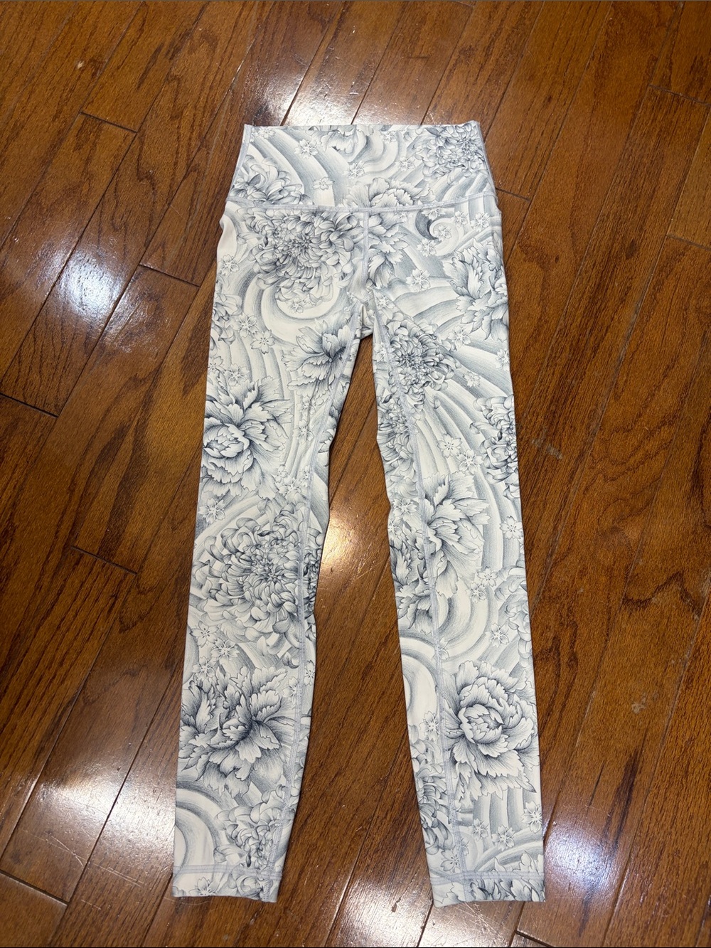 095. Lululemon Wunder Under Hi-Rise 7/8 Tight *25" Twine White size 4 EUC - Picture 12 of 14